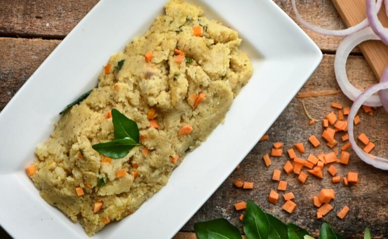 Easy Vegetable Upma Recipe (South Indian Breakfast)